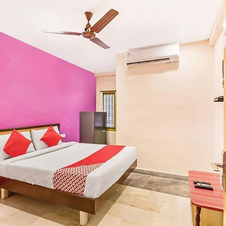 טירופאטי Flagship 76022 Jayalakshmi Service Apartment מראה חיצוני תמונה