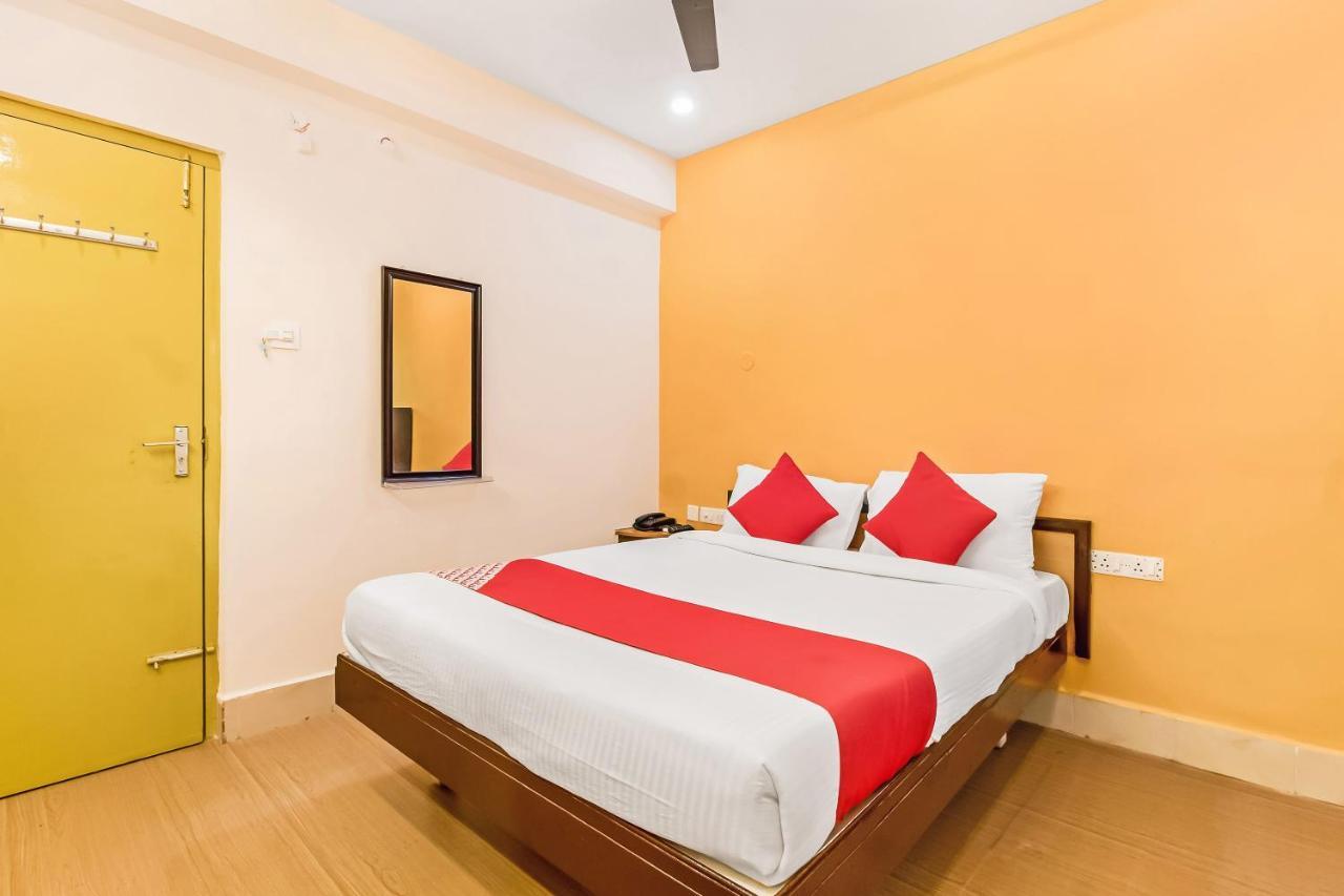 טירופאטי Flagship 76022 Jayalakshmi Service Apartment מראה חיצוני תמונה