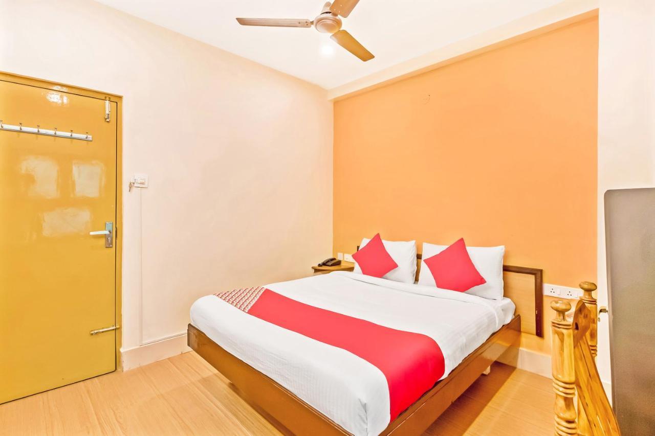 טירופאטי Flagship 76022 Jayalakshmi Service Apartment מראה חיצוני תמונה